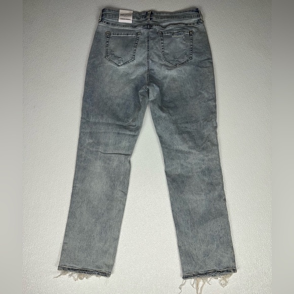 International Concepts Ripped Straight-Leg Jeans Light Indigo Size 10P NWT - Picture 9 of 11